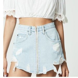 LF/Carmar Zuni Beatrice Front Zip Denim Skirt